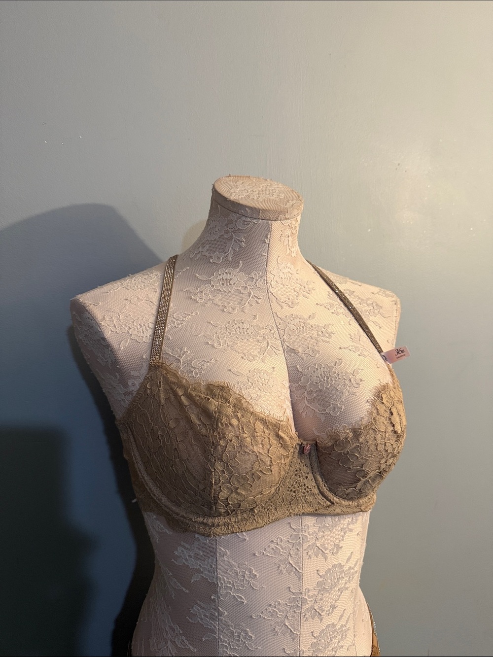 Victoria's Secret Lace Dream Angles push-up without padding